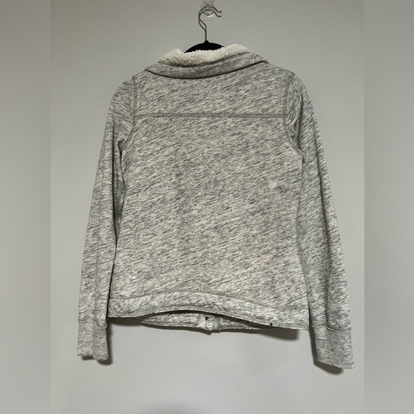 Hollister Sherpa Lined Sweatshirt Jacket Size Medium - Picture 2 of 6